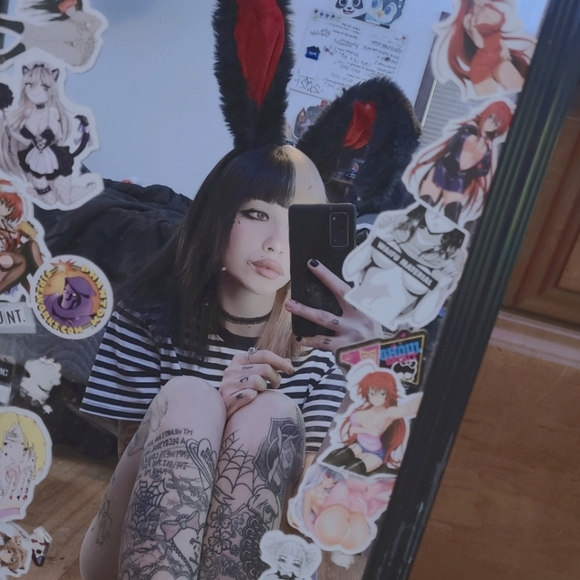 Meet your Posher - Picture 2 of 10